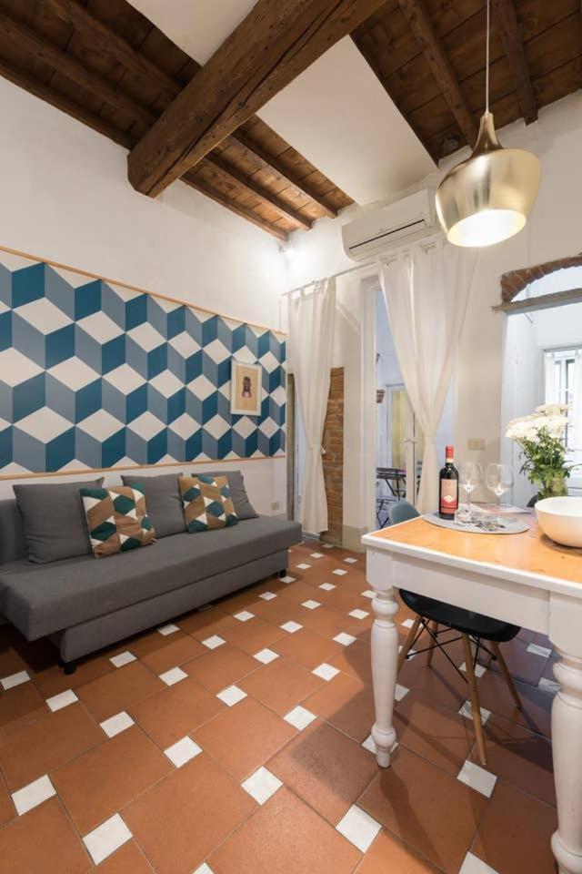 F4 - Santa Croce One Bedroom Flat 2 To 4 Guests Firenze Bagian luar foto