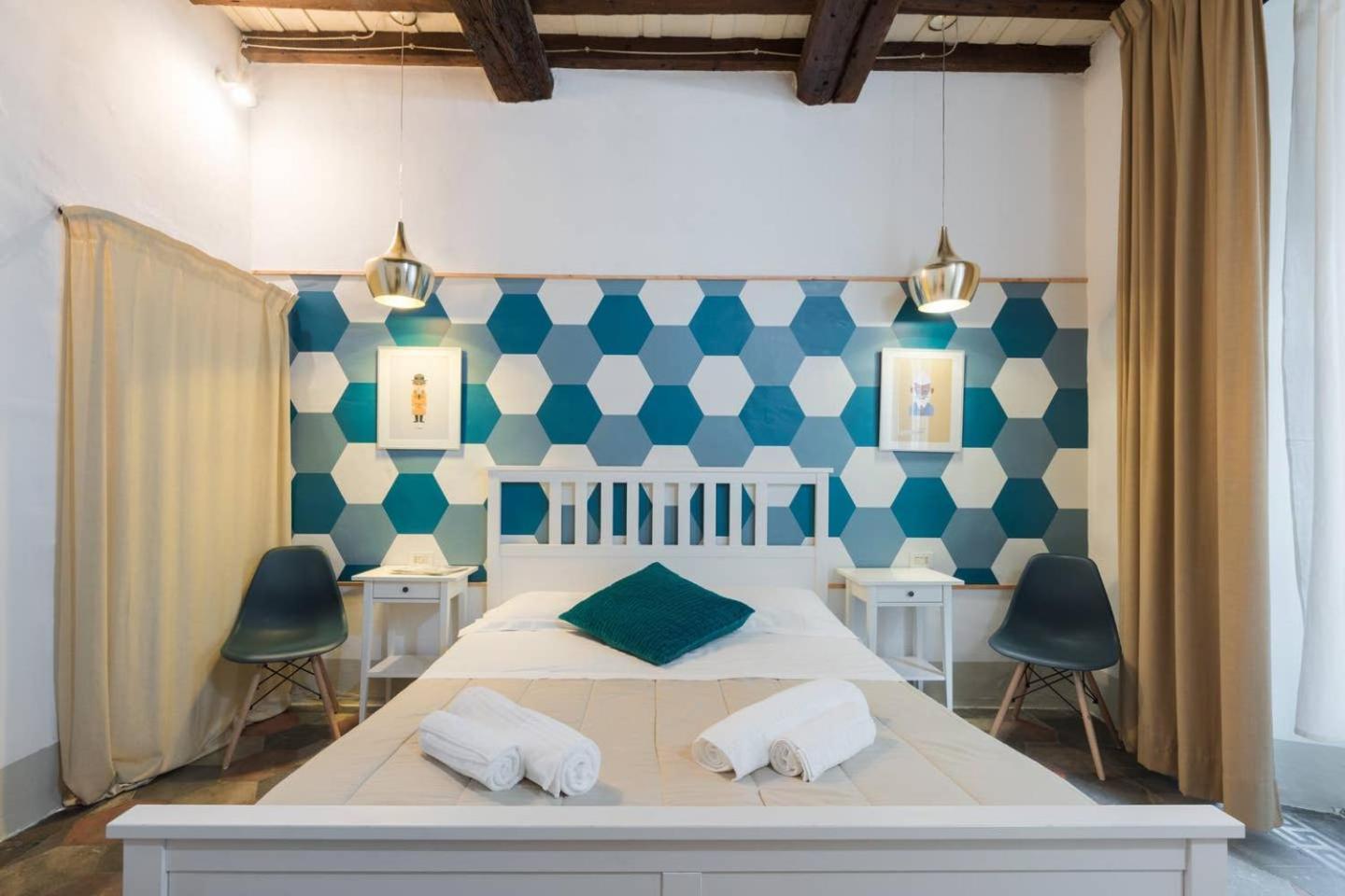 F4 - Santa Croce One Bedroom Flat 2 To 4 Guests Firenze Bagian luar foto